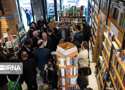 خبرنگاران کتابفروشان در جدال با کرونا به حمایت دولتی و مردمی احتیاج دارند