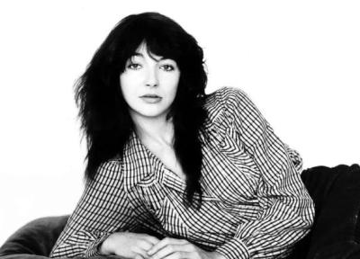 متن و ترجمه آهنگ Army Dreamers از Kate Bush