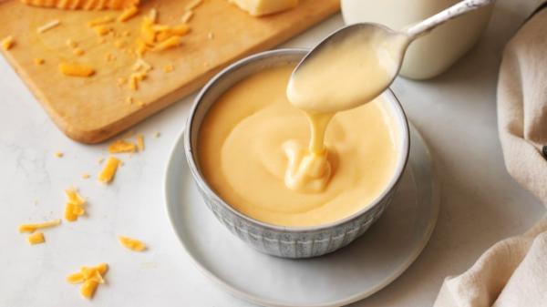 طرز تهیه سس پنیر چدار به سبک رستورانی